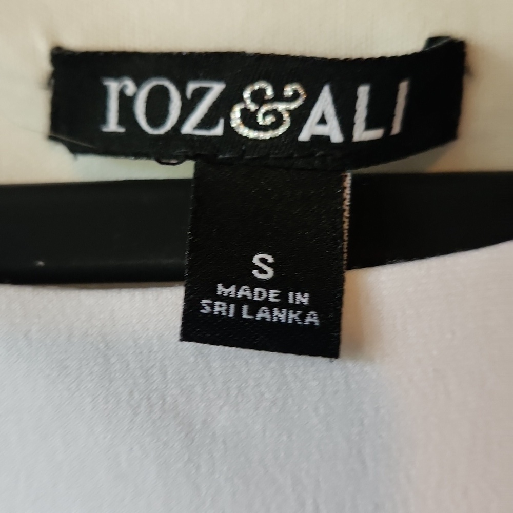 Roz & Ali Black & White Colorblock Dress - Picture 10 of 11